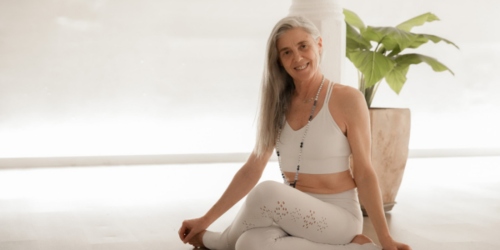 JOYFULNESS - CLASE DE VINYASA YOGA CON BÁRBARA MAGGIORA
